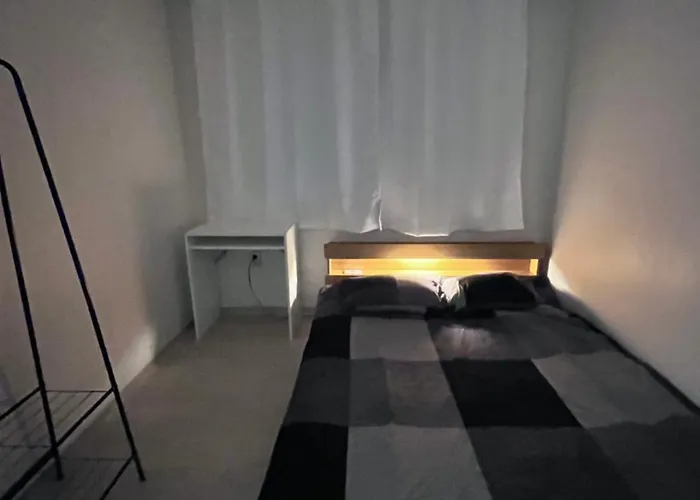 4, Near Hongdae, 3 Beds, 2
